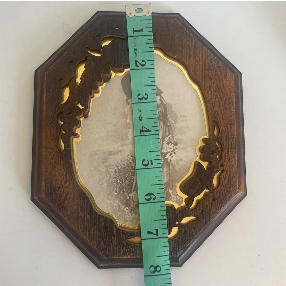 True Vintage Faux Wood Octagon Picture Frame - For 5x7 in Photo gold tone cover